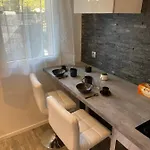 T2 Renove, Jaccuzi, Sauna, Sieges Massants, Jardin, Parking, Metro 아파트