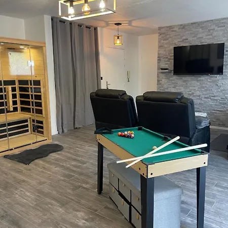 T2 Renove, Jaccuzi, Sauna, Sieges Massants, Jardin, Parking, Metro Apartmán