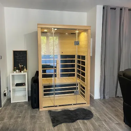 T2 Rénové, Jaccuzi, Sauna, Sièges Massants, Jardin, Parking, Métro Apartamento *