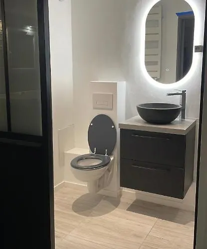 T2 Renove, Jaccuzi, Sauna, Sieges Massants, Jardin, Parking, Metro דירה *