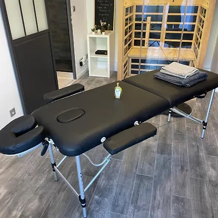 T2 Renove, Jaccuzi, Sauna, Sieges Massants, Jardin, Parking, Metro Apartamento